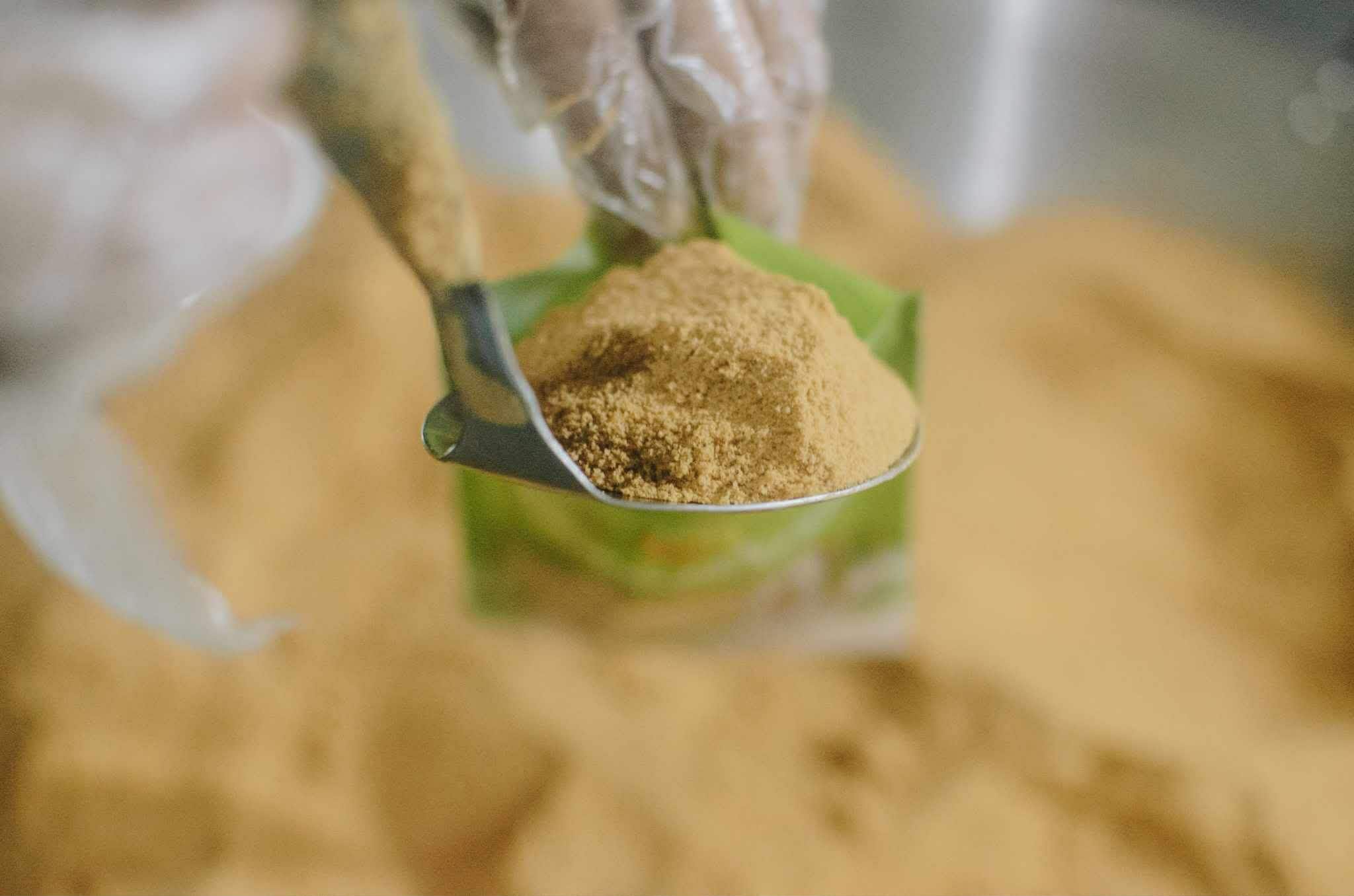 T2G Coco Sugar in coconut bowl